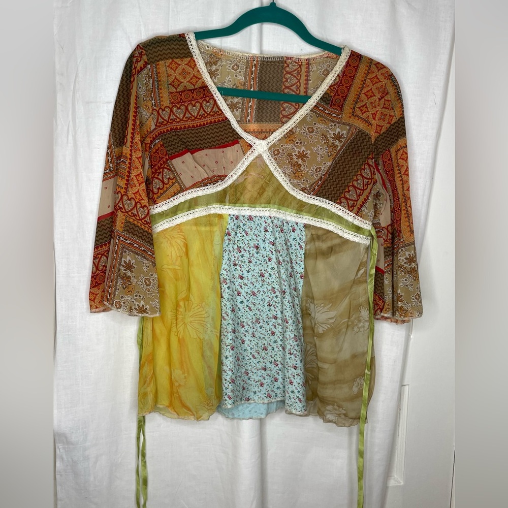 Boho Blouse with lace finishing